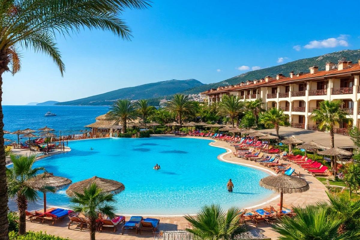 Стала известна цена отдыха в Турции в бархатный сезон 2025 года