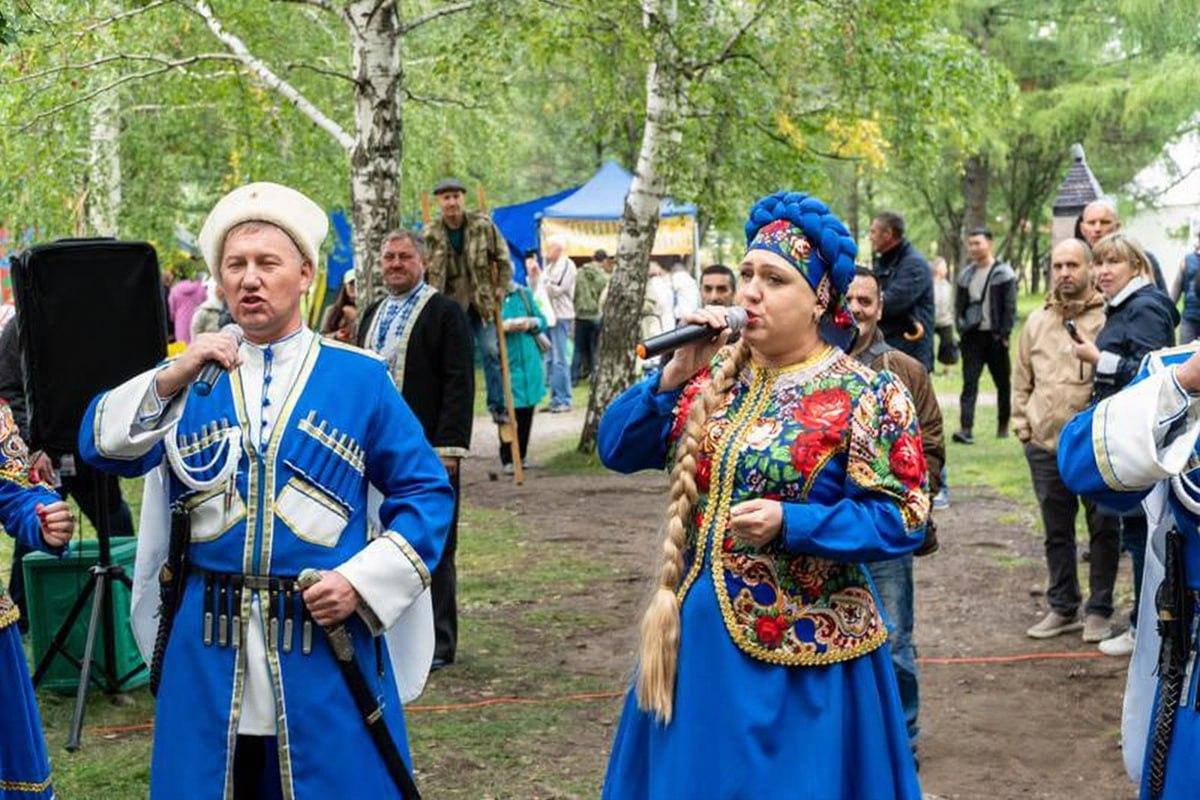 Путин утвердил два новых праздника в России