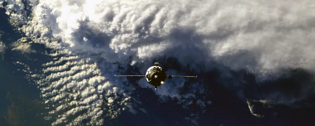 Корабль «Прогресс МС-16» пристыковался к МКС для герметизации трещины