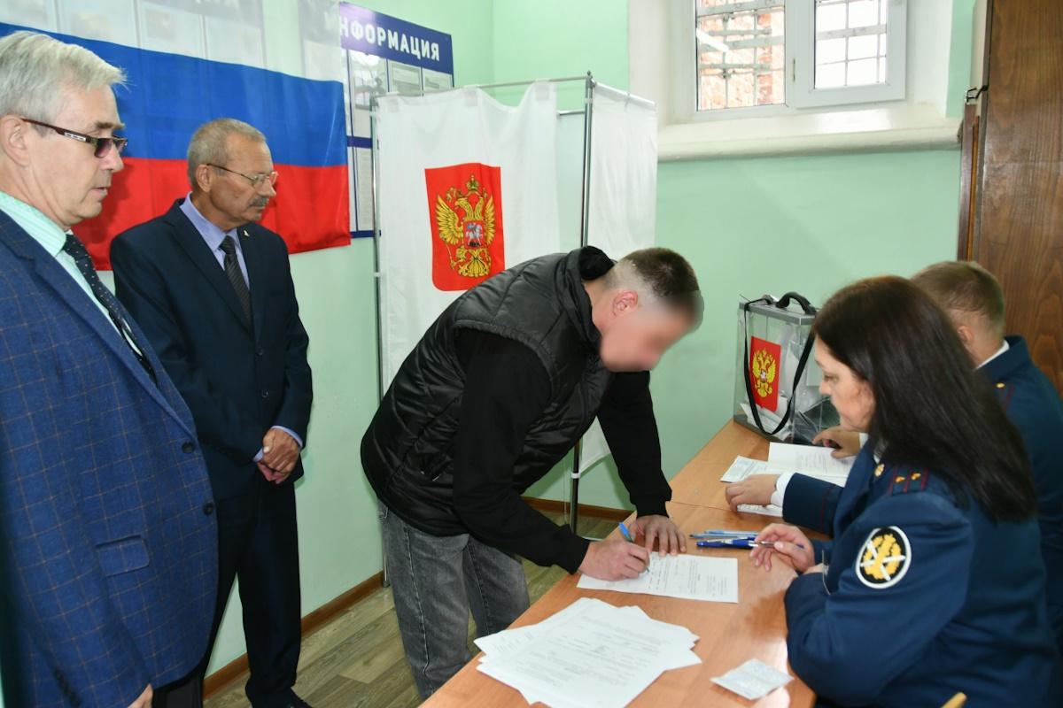 Осужденные и находящиеся под стражей жители Смоленской области приняли участие в выборах