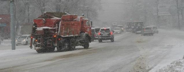 Во Владивостоке из-за непогоды начнут действовать временные дорожные знаки