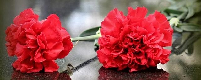 В Орске оскандалилась «Молодая гвардия», возложив цветы на могилу фашистских захватчиков