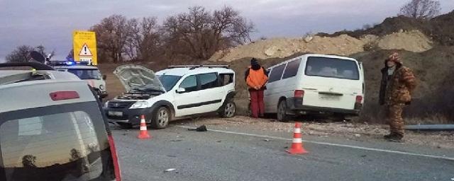 В массовой аварии в Севастополе пострадали два человека