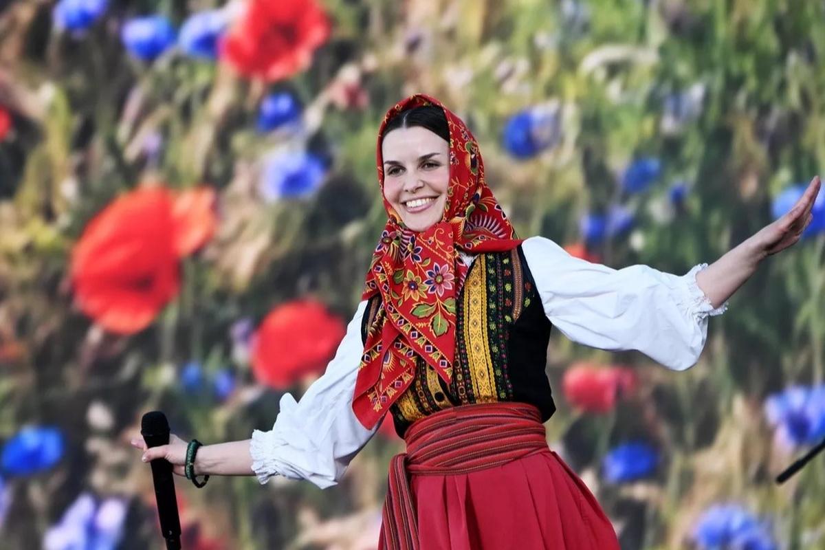 Популярная певица Куртукова оказалась на «Миротворце»