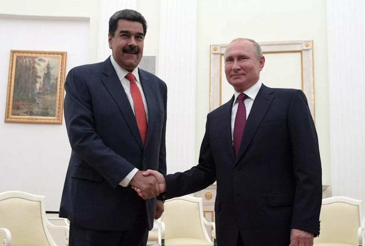 «Орешник» за базы и нефть: Мадуро сделал России предложение. Согласится ли Москва?