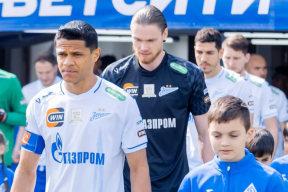 «Зенит» увозит победу из Каспийска благодаря автоголу в матче 25-го тура РПЛ