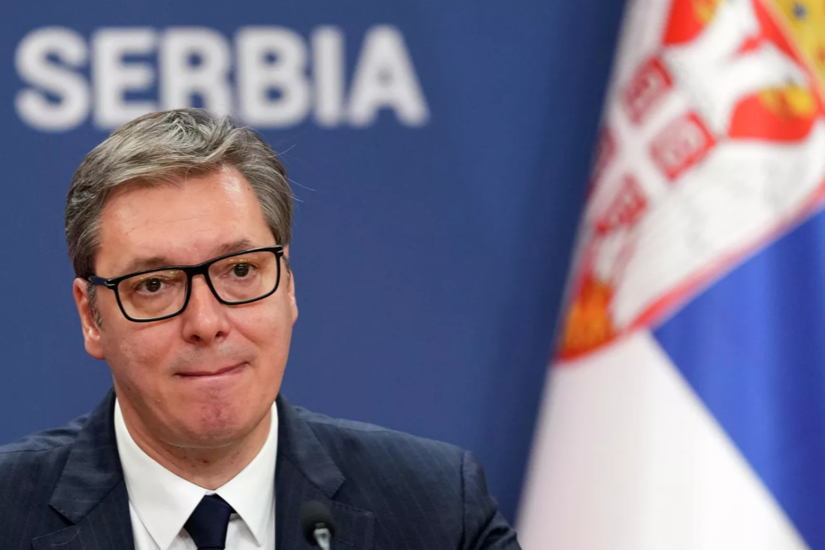 Власти Литвы закрыли воздушное пространство для самолёта Вучича в День Победы