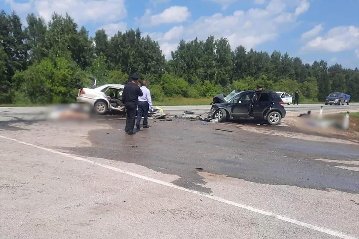 В Новосибирской области четверо детей остались сиротами после ДТП