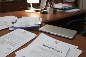 Самарский депутат инициировал в Госдуме разработку законов, уточняющих правовой статус россиян и мигрантов