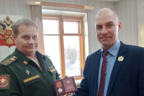 Дважды раненый полковник МВД снова на передовой: депутат Ботов ушел воевать