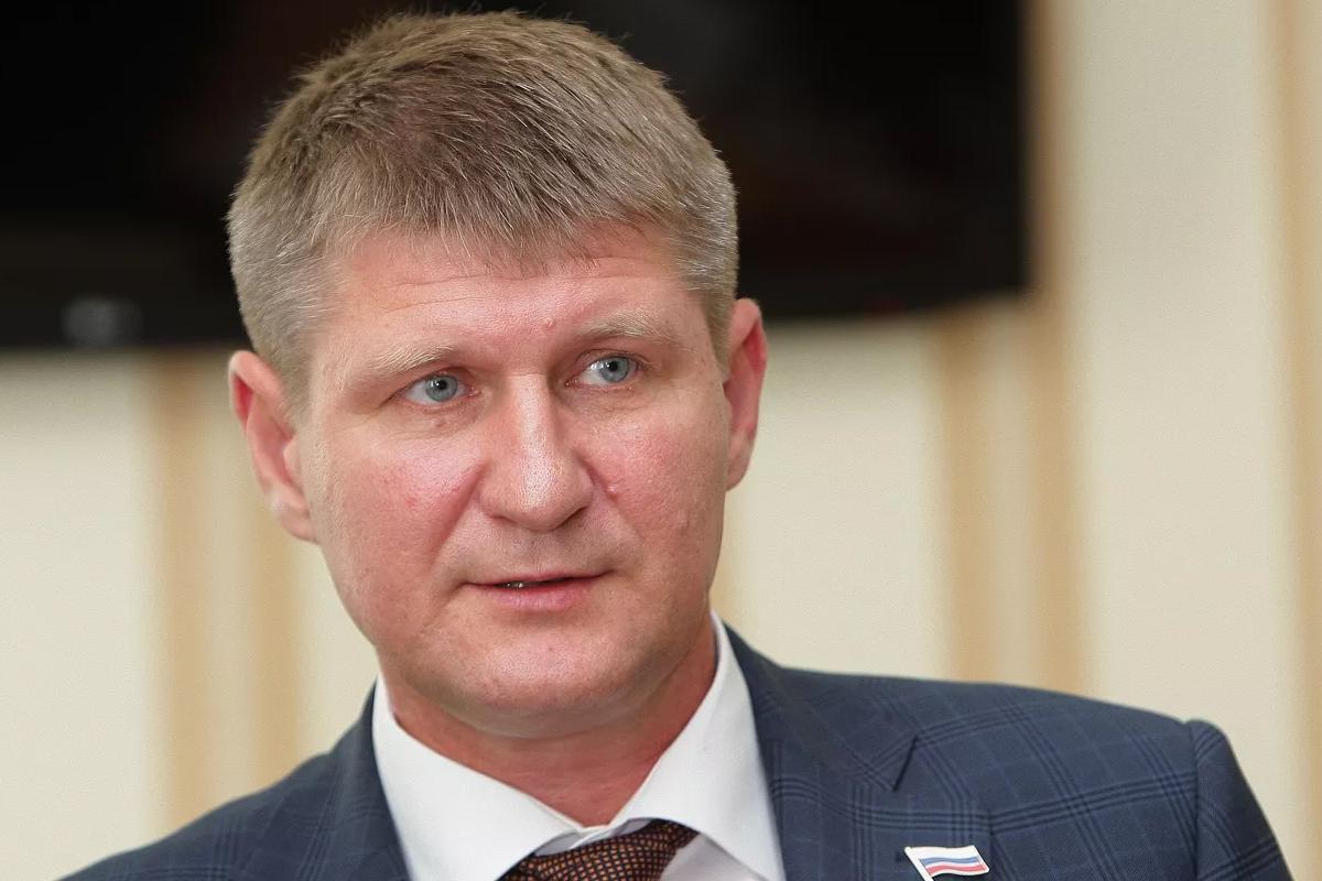 «Пустозвон и лишняя пешка»: депутат Госдумы жестко осадил Каспарова за слова о Севастополе
