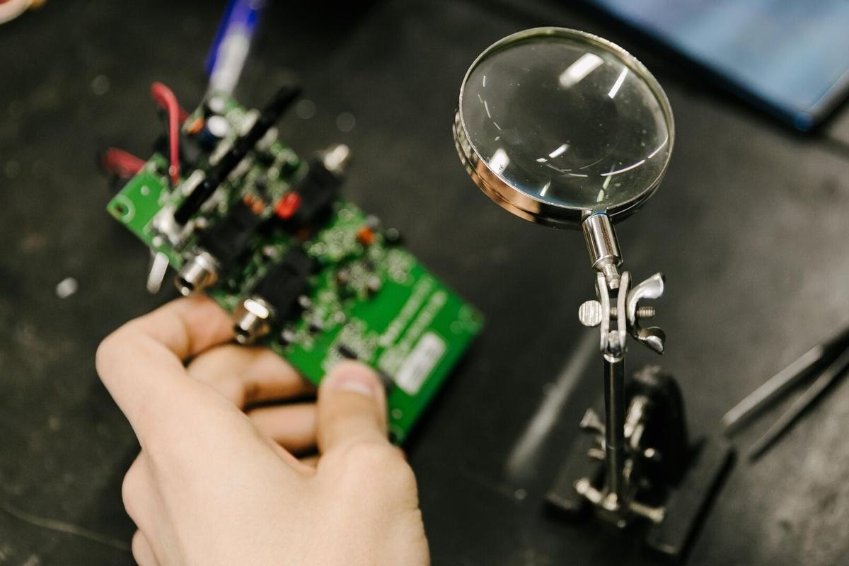 Из-за низких зарплат треть инженеров радиоэлектроники не работает по специальности