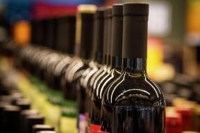 В России предложили писать на бутылках спиртного информацию о его вреде