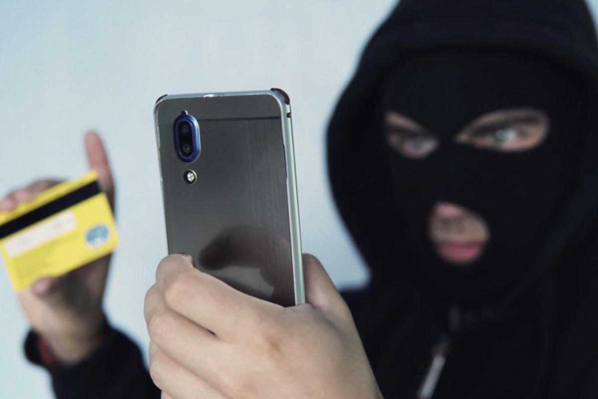 На Чукотке неизвестные украли у ветерана СВО крупную сумму денег