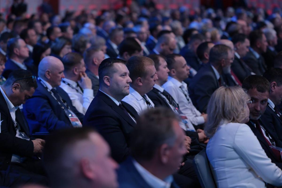 3,5 тысячи муниципальных служащих отправились добровольцами на СВО