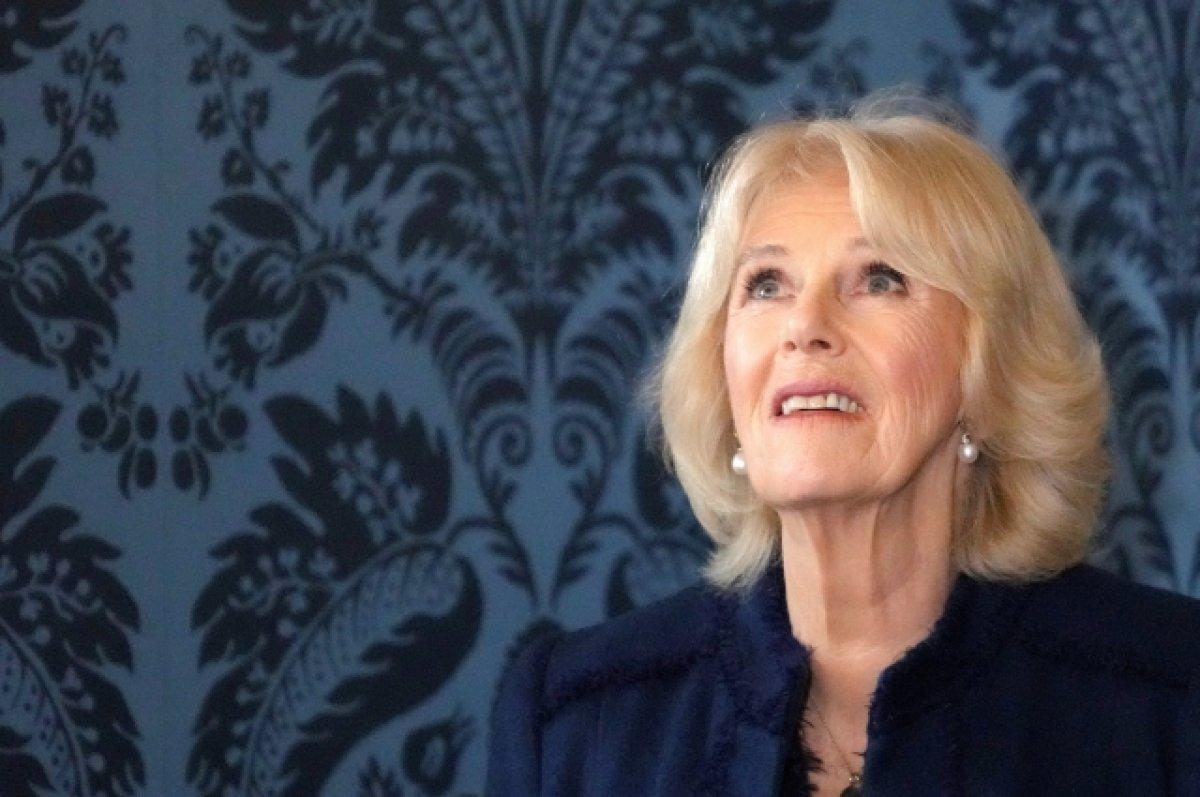 Daily Mail: Супругу британского короля Карла III Камиллу станут называть королевой