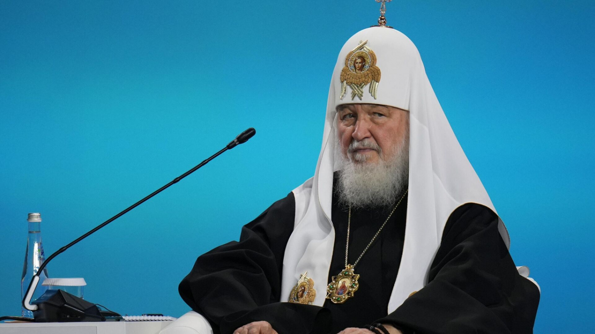 Патриарх Кирилл предлагает решить проблему рождаемости «по мановению волшебной палочки»