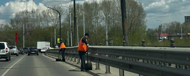 В Иркутске продолжается комплексная уборка улиц