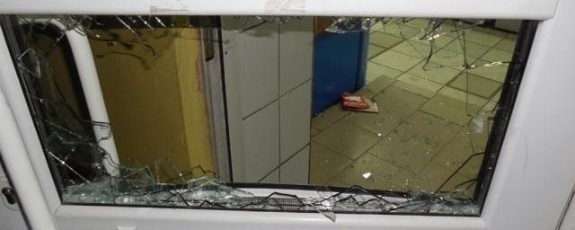 В Набережных Челнах подростки устроили погром в магазине из-за сорвавшейся кражи спиртного