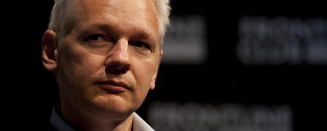 Основатель WikiLeaks предложил исключить Испанию из ЕС