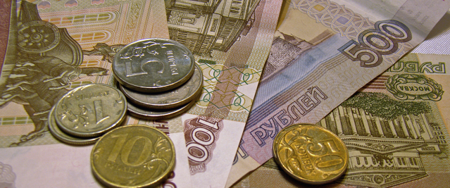 В Омске бухгалтер-кассир за четыре года потратила более 400 тысяч рублей дачников