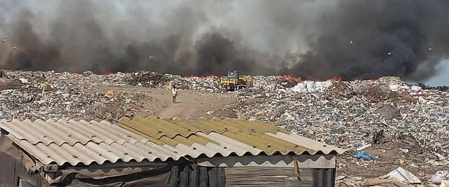 В Омской области жители города задыхаются из-за пожара на свалке