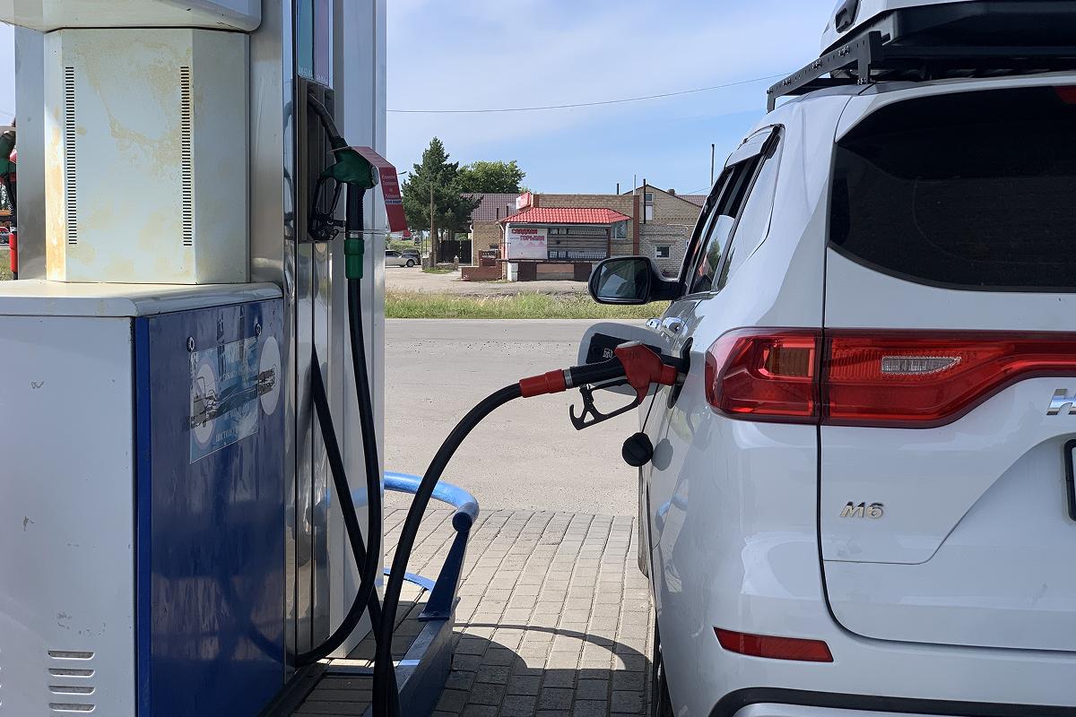 Дефицит бензина в Крыму: Аксенов назвал причины и сроки решения проблемы