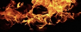 В Саранске потушили крупный пожар у «Ледового дворца»