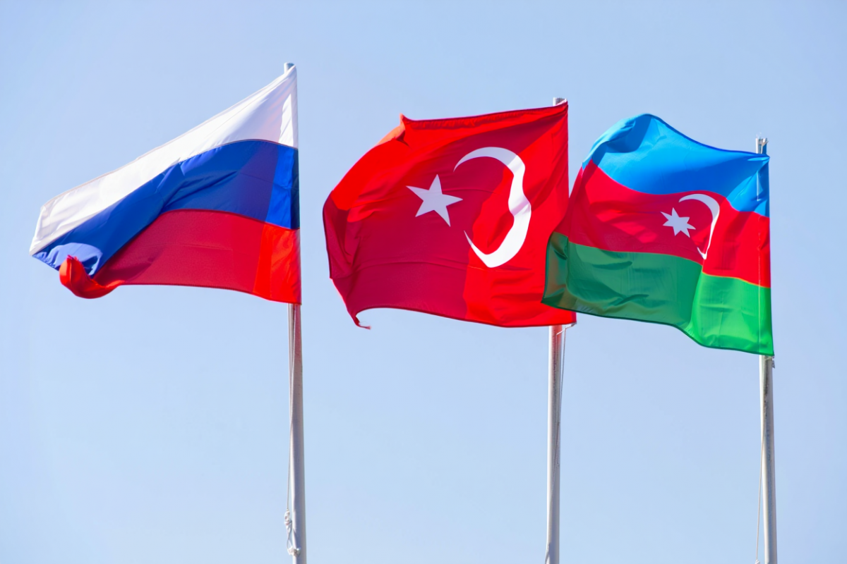 Эксперты оценили, чем РФ ответит Азербайджану после отставки замглавы МИДа