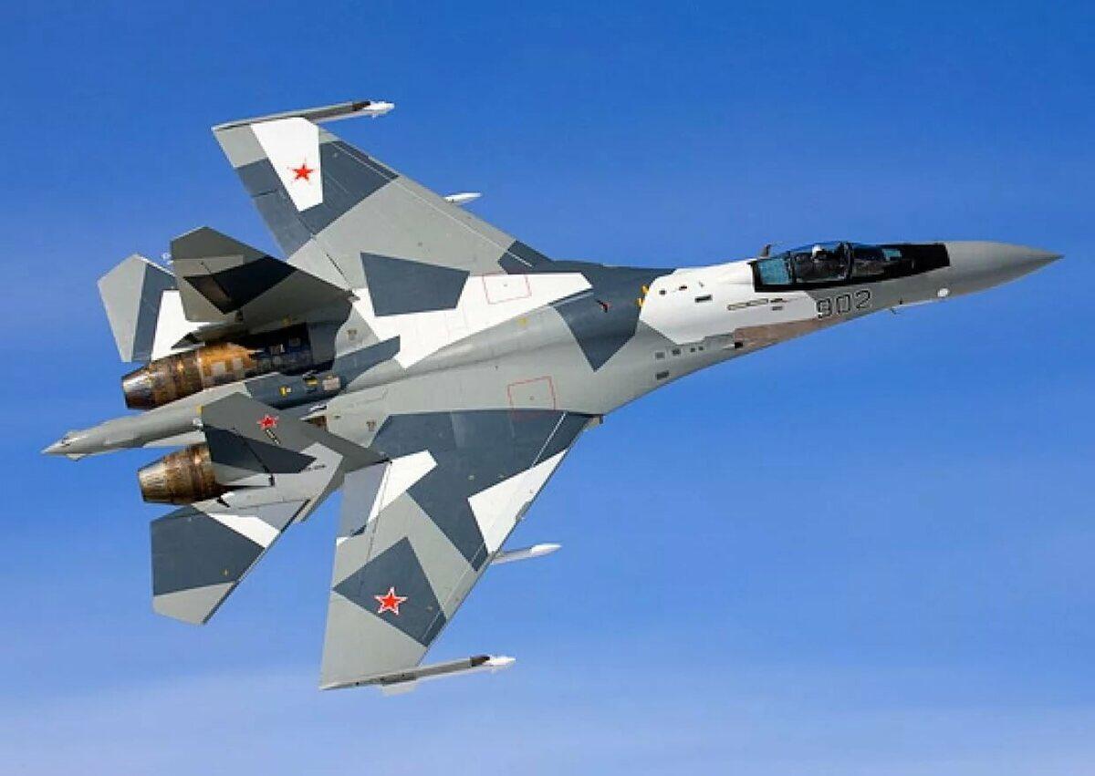 Российский Су-35 испугал американского летчика необычным трюком