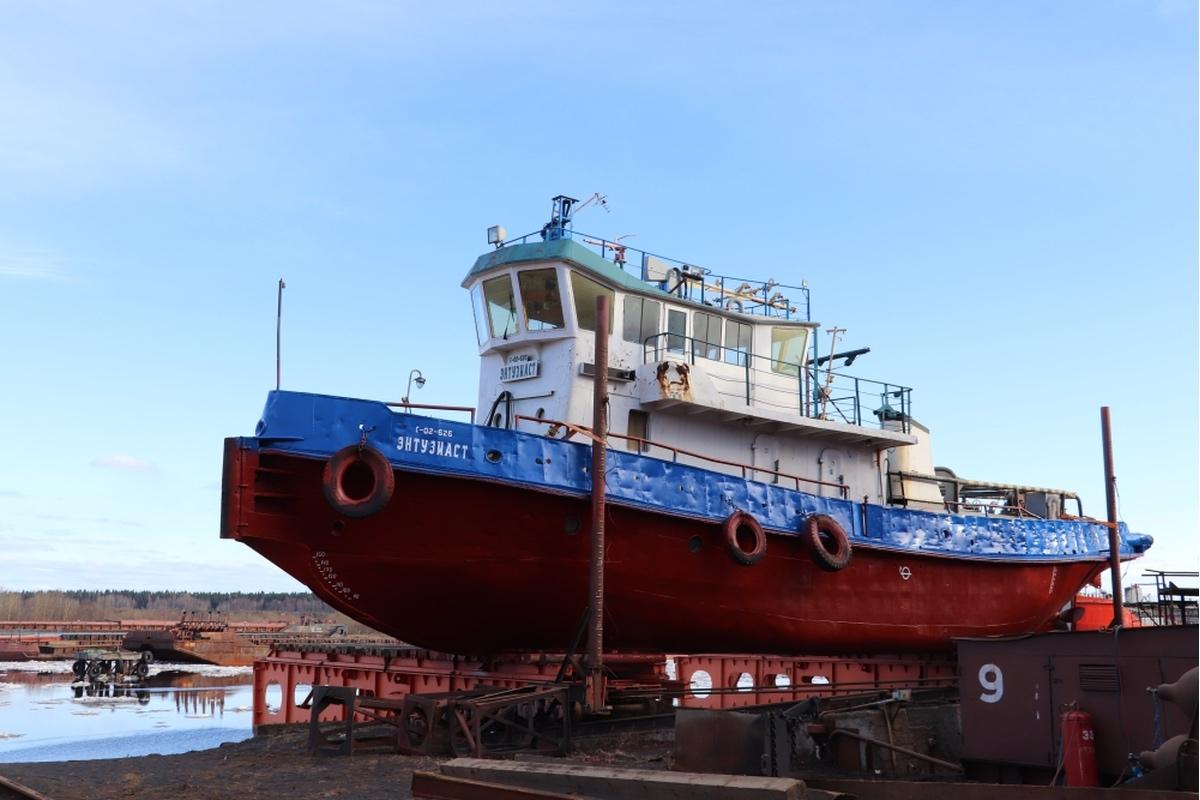 После капитального ремонта спущен на воду знаменитый буксир «Энтузиаст»