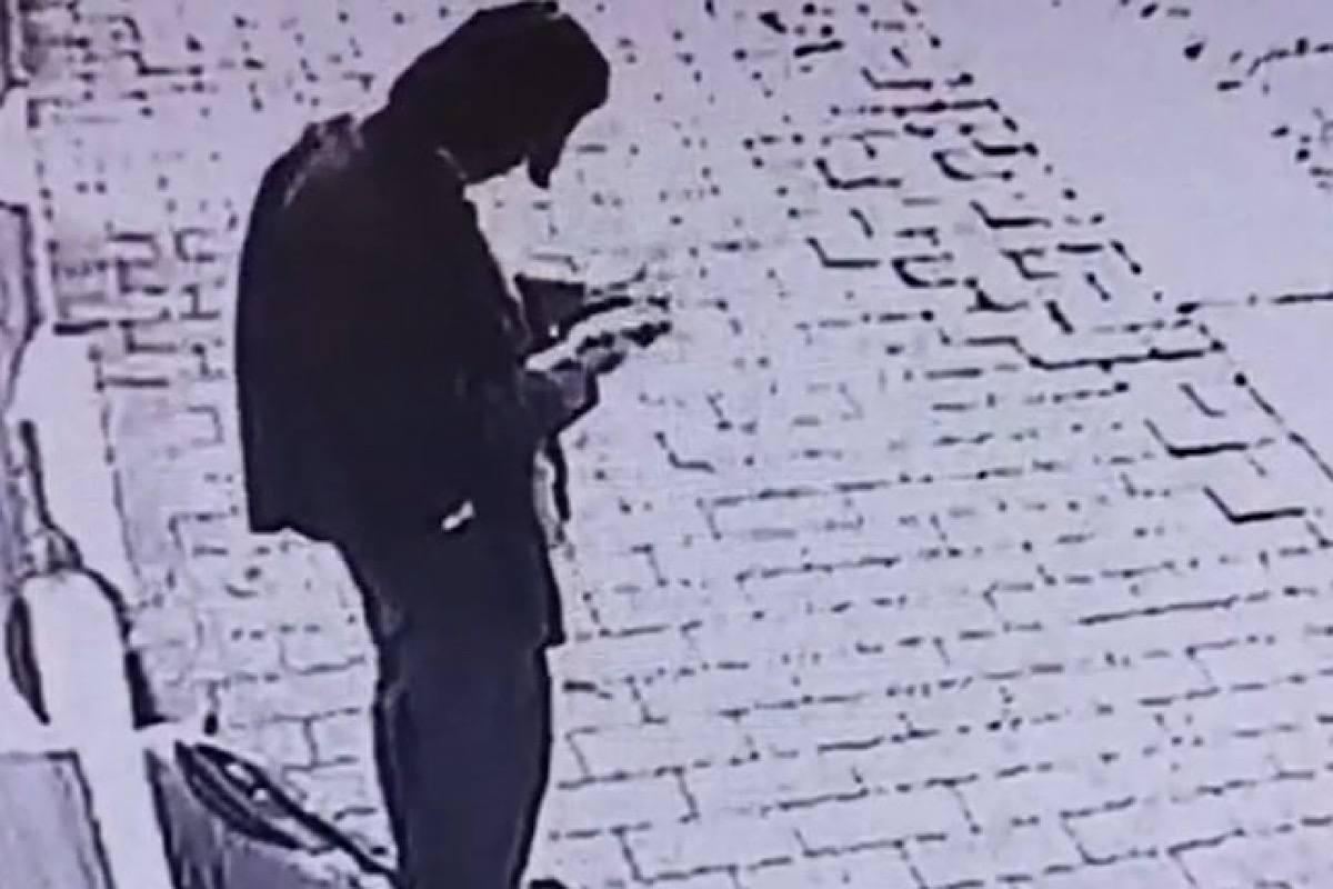 В Петербурге парню грозит уголовное дело за надпись «Я тебя люблю» на баннере о ВОВ