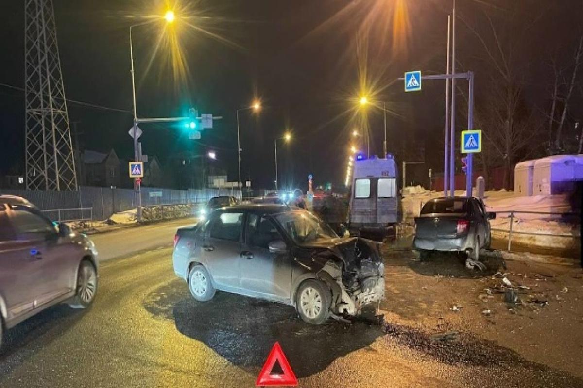 В Промышленном районе Самары водитель Lada Kalina сбил подростка на «зебре»