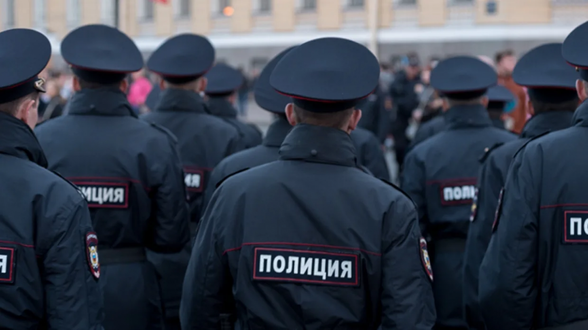 Стало известно, почему в уральском городе появилось так много полицейских на улицах