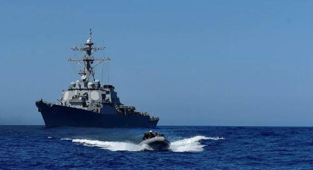 Американский эсминец USS Ross нарушил границу России возле Калининграда