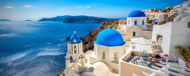 Летний туристический сезон открыли в Греции раньше срока