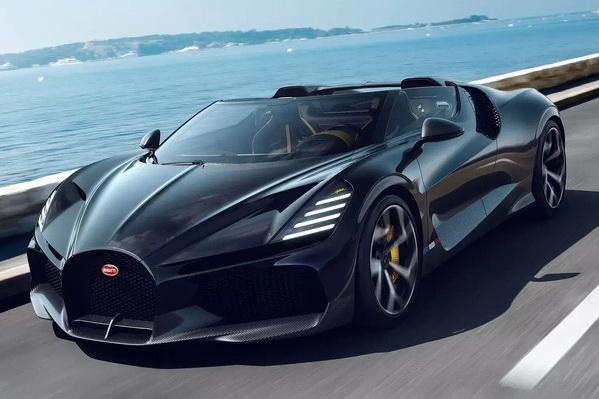 Краснодарские умельцы запустили серийный выпуск копий Bugatti Mistral. Цены стартуют от 6 млн рублей