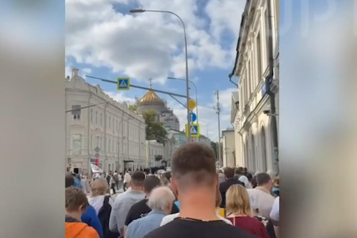 В Москве впервые за несколько лет состоялся масштабный крестный ход