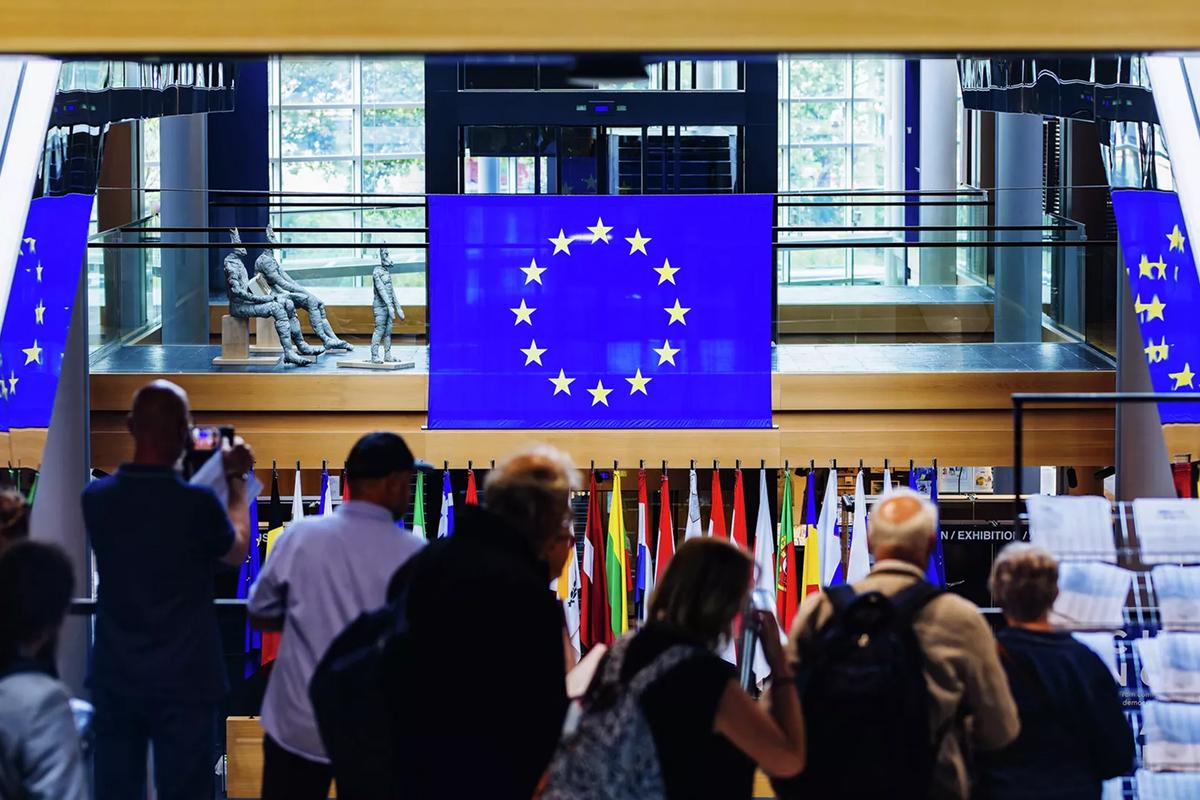 Bloomberg: Европейским странам понадобится $1 трлн для замещения военного вклада США