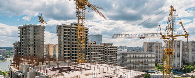 Экономист Надоршин: Цены на жилье в России к 2024 году пойдут вниз