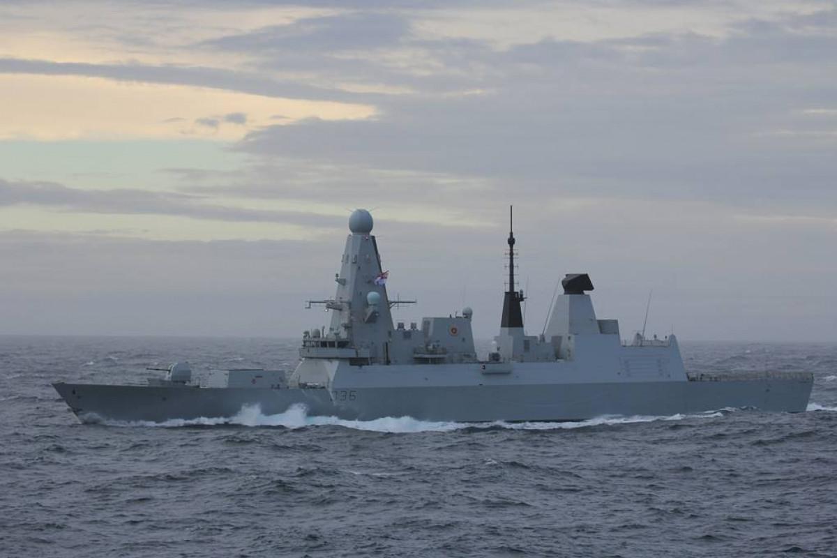 Корабль британских ВМС подвергся атаке возле берегов Йемена