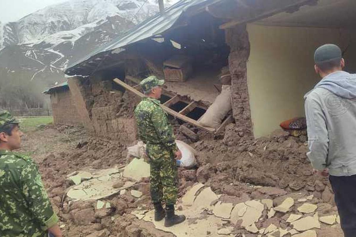17 домов в Таджикистане частично разрушены землетрясением