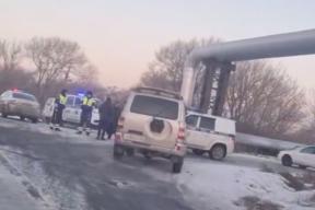 В Уссурийске полиция оцепила район и перекрыла движение из-за хлопков, прогремевших рано утром