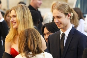 Наталья Водянова и её сын Виктор: стильный дуэт на открытии фонда Valentino в Риме