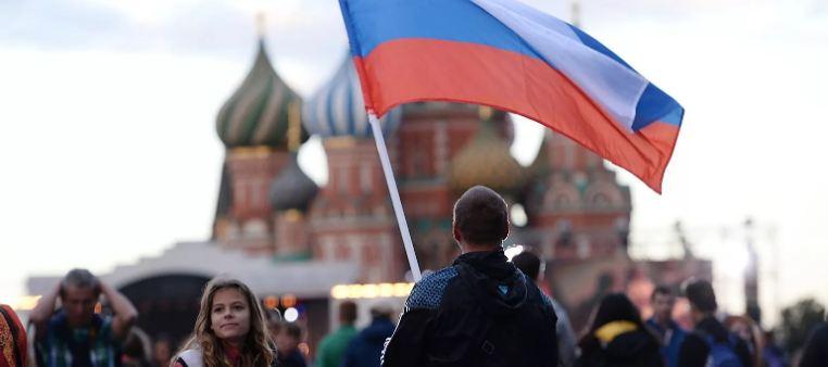 ВЦИОМ: 92% граждан России считают себя патриотами