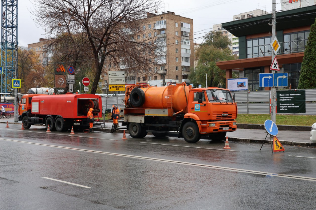Мэр Иван Носков: В Самаре коммунальщики прочистили более 27 км сетей ливневой канализации и свыше 1000 колодцев