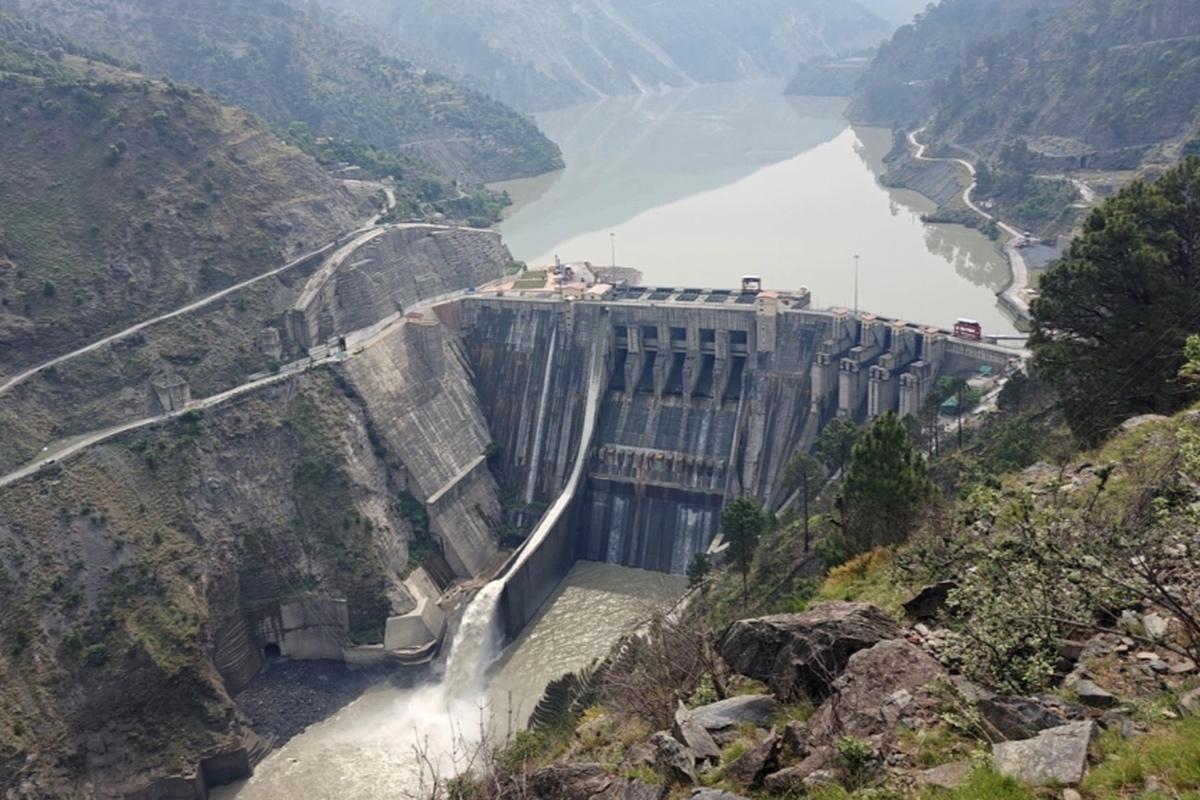 Индия открыла шлюз и возобновила подачу воды для Пакистана