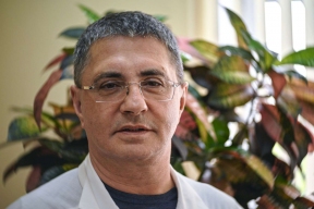 Доктор Мясников назвал медикаментозные средства «ядом для человека»