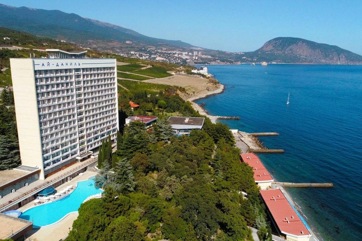 Крымский санаторий, принадлежавший украинскому олигарху Ахметову, национализировали