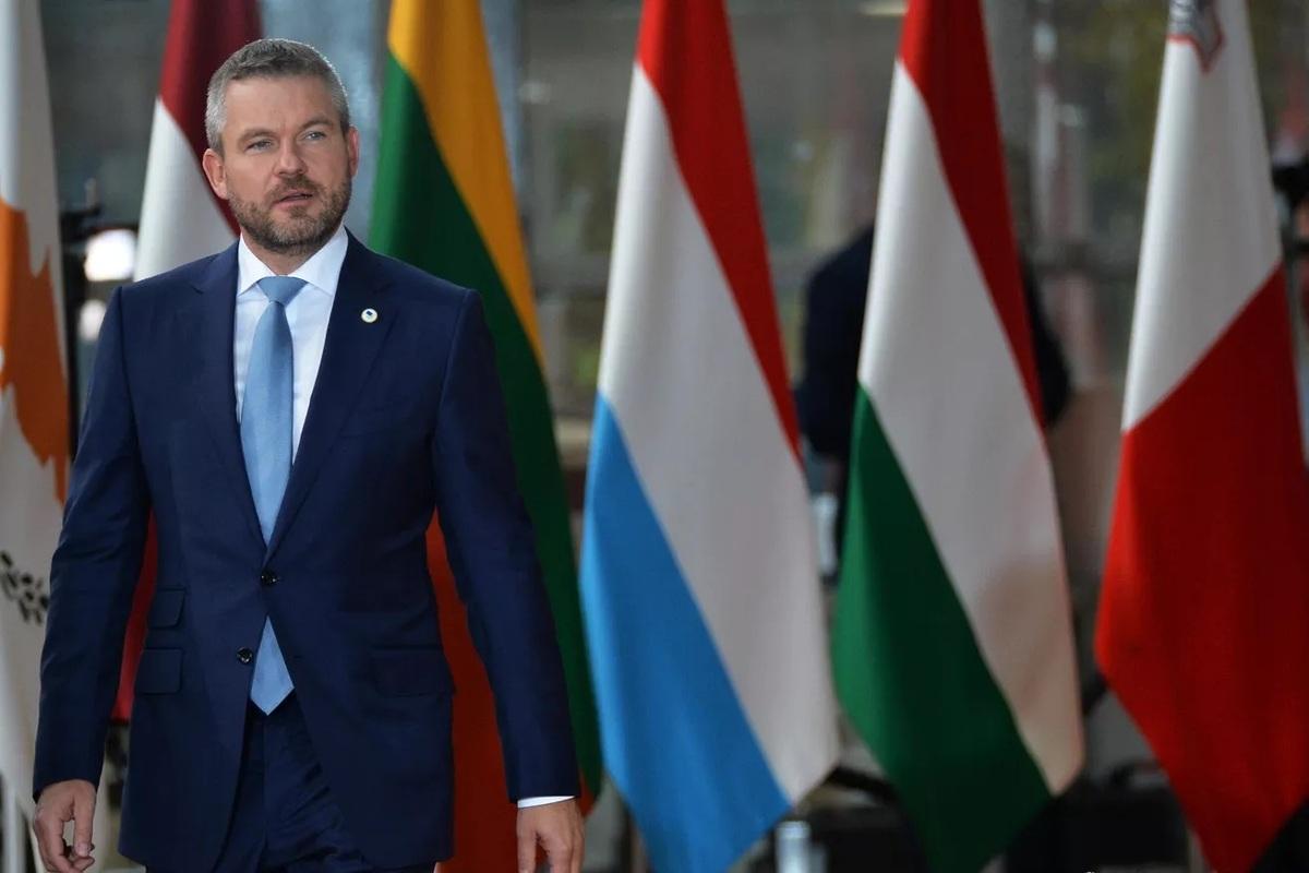 Словацкий лидер признался: полностью отказаться от российских энергоносителей в краткосрочной перспективе сложно